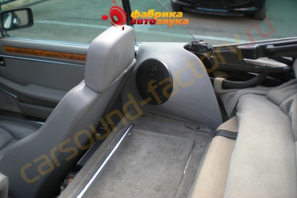 изготовления подиумов для динамиков DLS DLS Jaguar XJS
