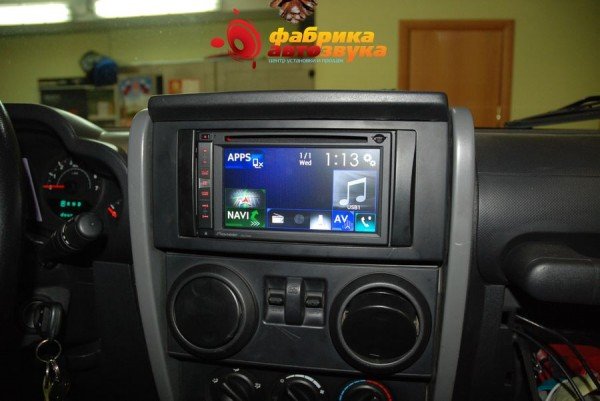 установка и подключение магнитолы Pioneer AVIC-F960BT Jeep Rubicon