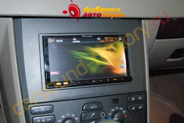 Установка магнитолы Pioneer AVH-P4200DVD Pioneer AVH-P4200DVD Volvo XC 90