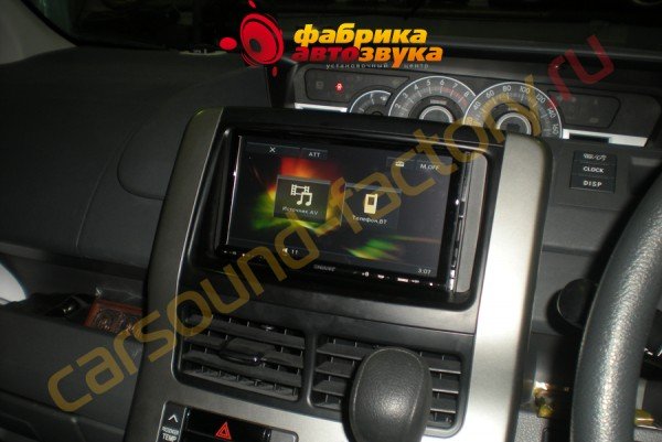 автомагнитола SONY XAV-E70BT SONY XAV-E70BT Toyota Voxy