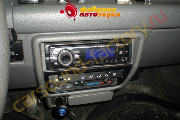 установка автомагнитолы Sony CDX-GT828U Sony CDX-GT828U Daewoo Tico