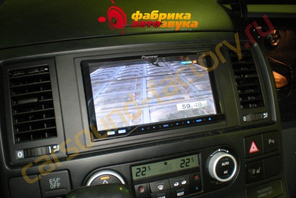 установка автомобильного цифрового тв тюнера AVIS AVS3000DVB Volkswagen Multivan