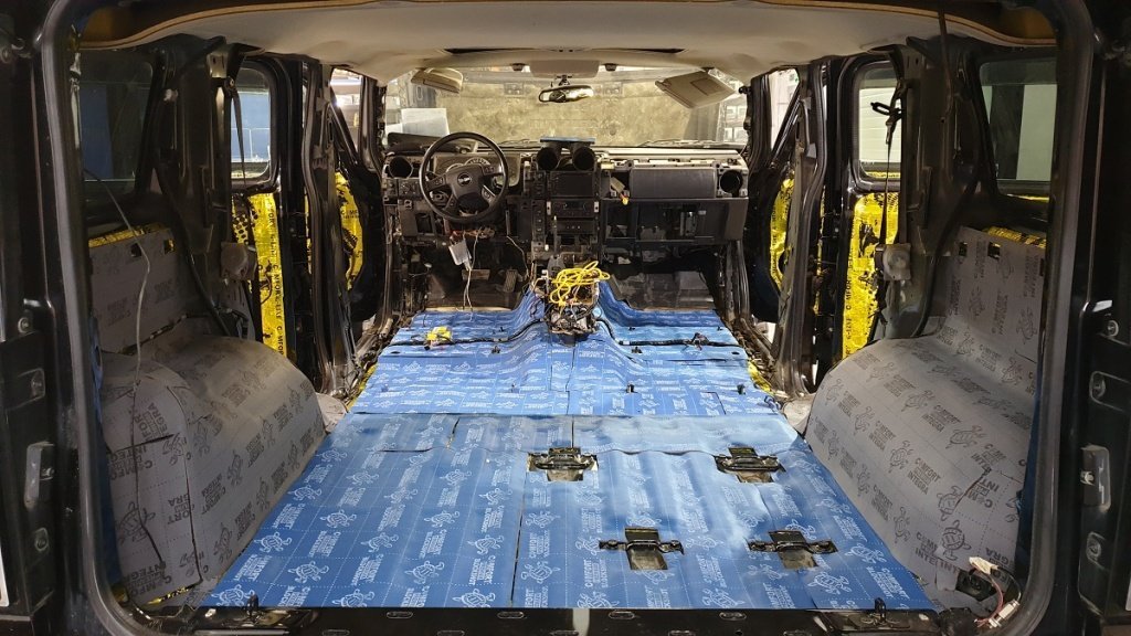 Полная шумоизоляция автомобиля Hummer H2