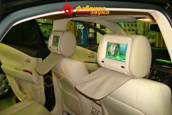 установка подголовников с мониторами AVIS AVIS Lexus RX 450h