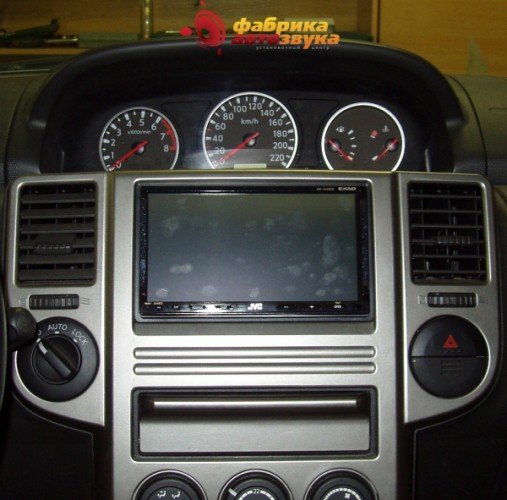 Установка магнитолы JVC JVC KW-AVX900EE Nissan X-Trail