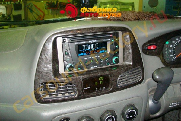 установка автомагнитолы Prology Toyota TownAce