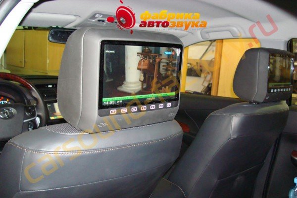 установка подголовников с мониторами AVIS Toyota Camry 2012 (v50)