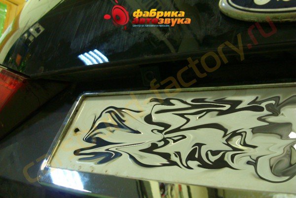 установка камеры заднего вида AVIS Ford Galaxy