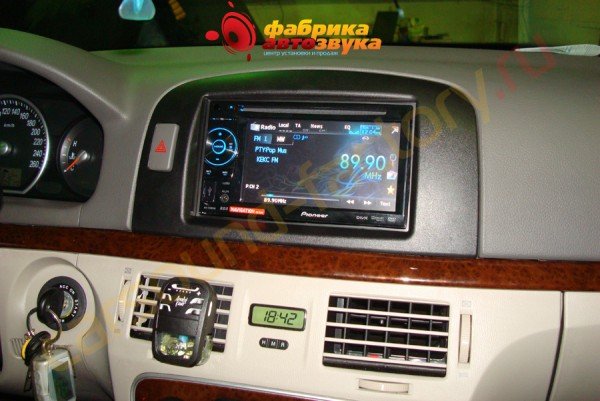 Установка автомагнитолы Pioneer AVH-1400DVD Pioneer AVH-1400DVD Hyundai Sonata NF