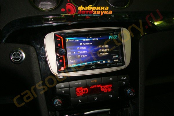 установка автомагнитолы JVC KW-V20BT Ford Galaxy