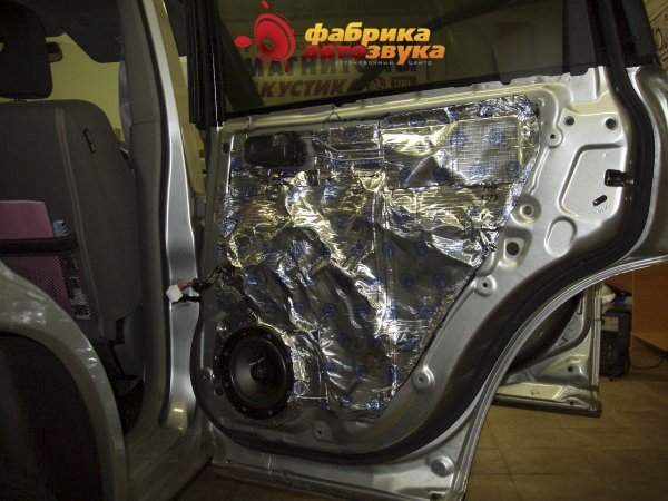 Акустика DLS (тыл) DLS 426 Nissan X-Trail