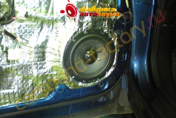 установка динамиков DLS B6A DLS B6A Nissan X-Trail