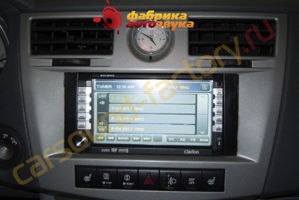 Установка магнитолы Clarion MAX-385VD Clarion MAX-385VD Chrysler Sebring