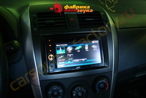 установка автомагнитолы JVC KW-AV50 JVC KW-AV50 Toyota Corolla