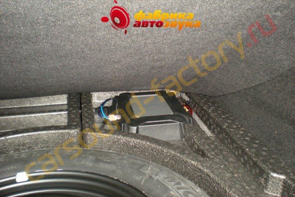 установка усилителя Pioneer Pioneer Ford Focus 2