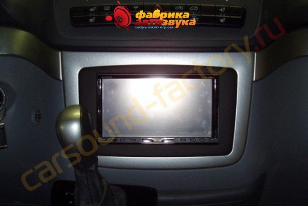 Установка магнитолы Pioneer Pioneer AVIC-HD3BT Merсedes Vito