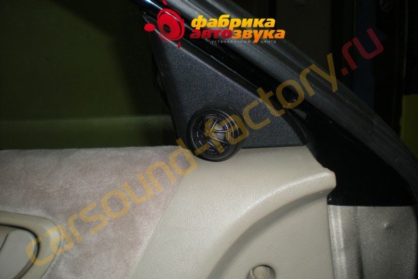 Установка твитеров DLS Mitsubishi Galant