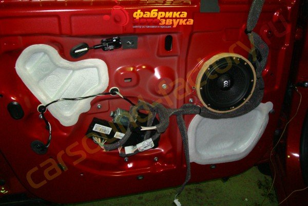 установка фронтальной акустики Morel Maximo 6 Renault Megane 2