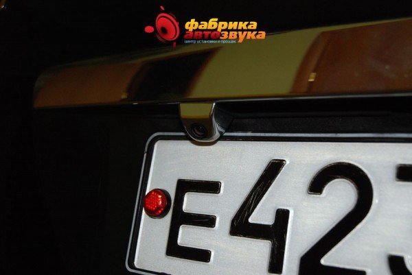подключение камеры заднего вида AVIS Merсedes ML W164