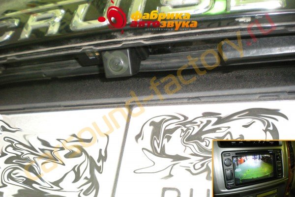 подключение камеры заднего вида Phantom Phantom Toyota Land Cruiser 100 (80, 105)