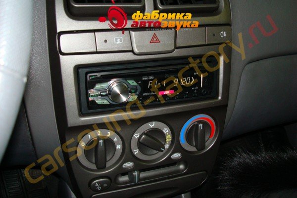 Автомагнитола Pioneer DEH-142UB Pioneer DEH-142UB Hyundai Accent