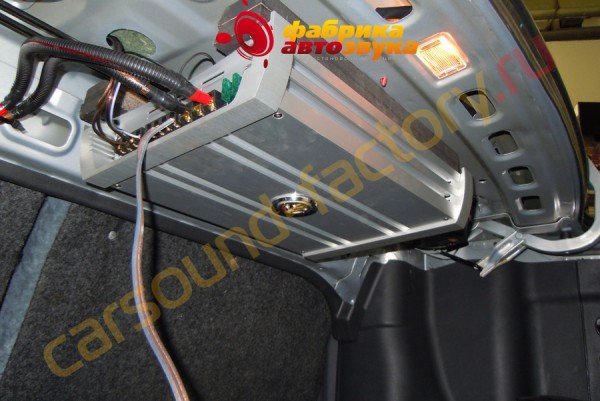 Установка усилителя DLS MA41 Hyundai Accent