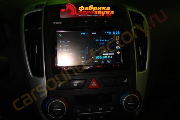 установка автомагнитолы Pioneer AVH-P8400BT Pioneer AVH-P8400BT Kia Ceed