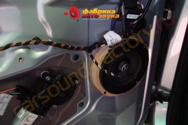 установка динамиков DSL DLS Skoda Fabia