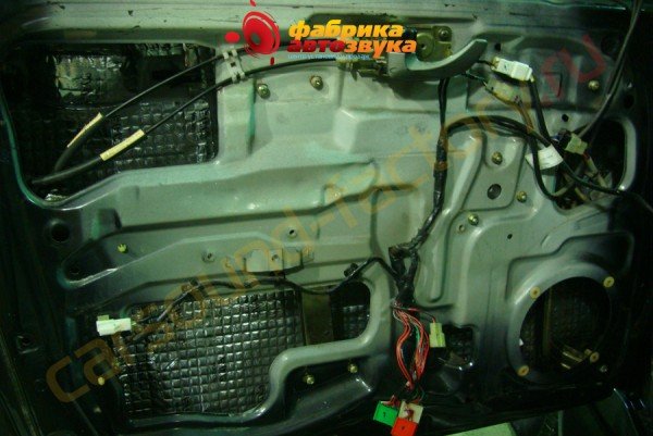 шумоизоляция двери в 1 слой SGM ZX Auto Land Mark