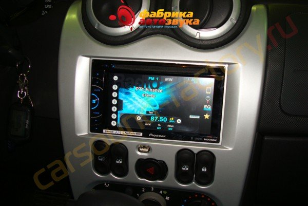установка автомагнитолы 2din Pioneer AVH-X2600BT Renault Sandero