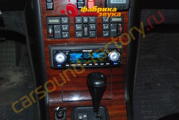 установка автомагнитолы 1 Din Pioneer DEH-P900HDD Pioneer DEH-P900HDD Merсedes 140