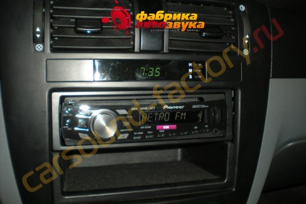 установка автомагнитолы (головного устройства) Pioneer DEH-2320UB Pioneer DEH-2320UB Chevrolet Lacetti