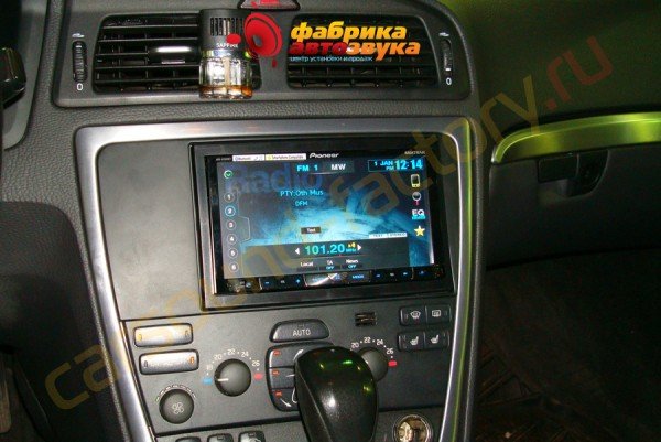 установка автомагнитолы Pioneer AVH-X8500BT Pioneer AVH-X8500BT Volvo S 60