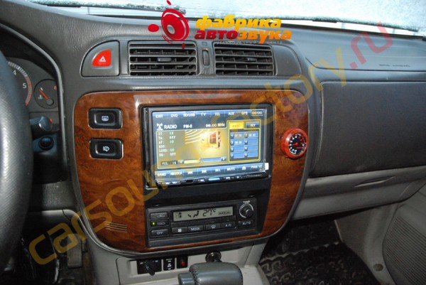 установка головного устройства Pioneer - китаец Pioneer - китаец Nissan Patrol