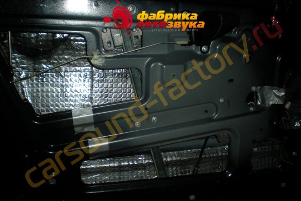 шумоизоляция дверей автомобиля SGM Chevrolet Niva