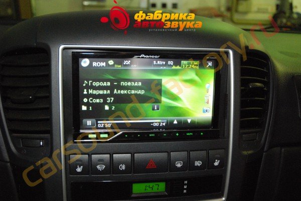 Установка магнитолы 2din Pioneer AVH-P4200DVD Kia Sorento