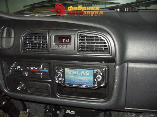Установка магнитолы Velas VDM-MB434TV Hyundai Porter