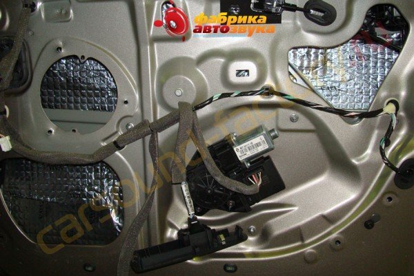 шумоизоляция дверей SGM Renault Megane 3