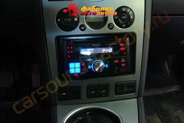 Установка автомагнитолы Alpine CDE-W203Ri Alpine CDE-W203Ri Ford Mondeo