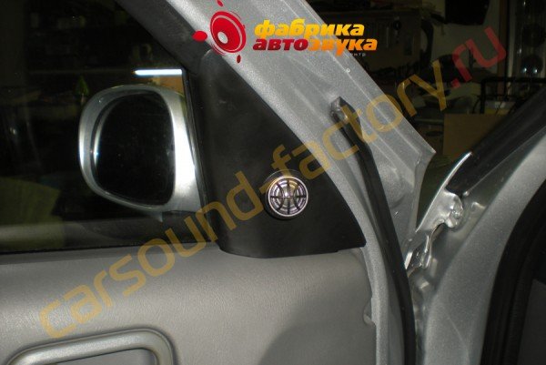 установка твитера DLS T20 DLS T20 Nissan Almera