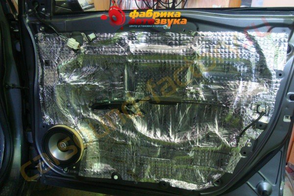 Шумоизоляция передних дверей в 2 слоя SGM Honda CR-V