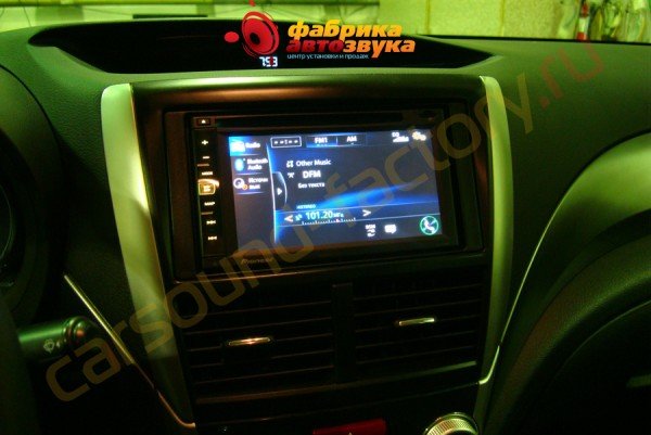 головное устройство Pioneer AVIC-F950BT Pioneer AVIC-F950BT Subaru Forester 2012