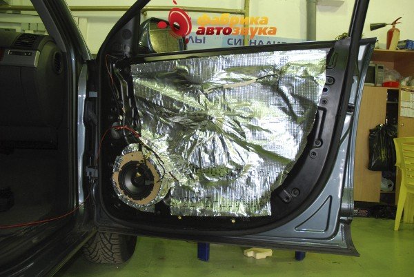 Установка акустики Morel Dotech Ovation 6 Volkswagen Touareg