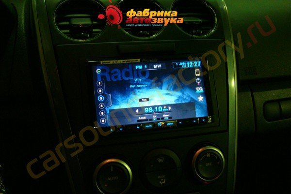 установка магнитолы Pioneer AVH-X8500BT Pioneer AVH-X8500BT Mazda CX-7