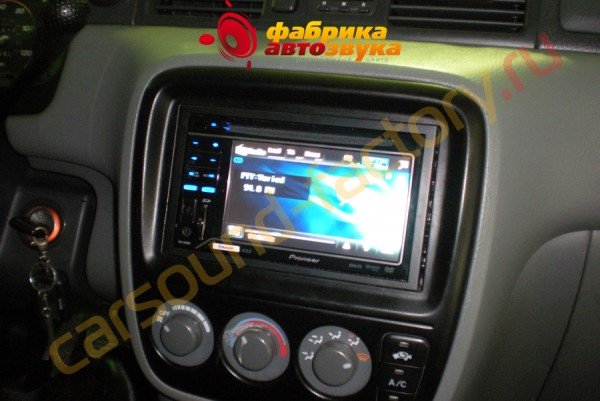 Установка 2din автомагнитолы Pioneer AVH-P3300BT Pioneer AVH-P3300BT Honda CR-V
