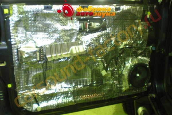 шумоизоляция двери в 2 слоя SGM Mitsubishi Pajero Sport