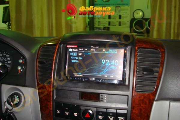 установка головного устройства Pioneer AVH-P3400DVD Pioneer AVH-P3400DVD Kia Sorento