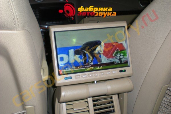 монитор в подлокотник AVIS Merсedes GL
