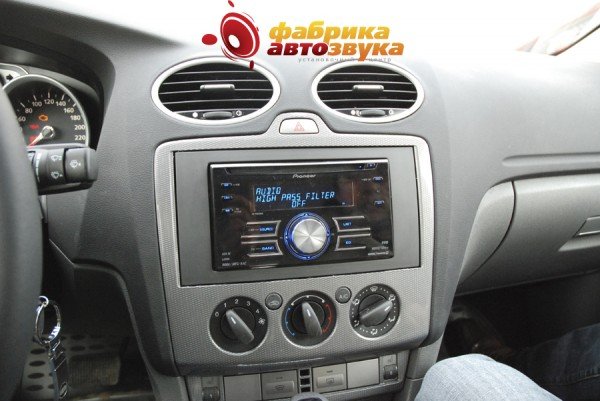 Установка магнитолы Pioneer Pioneer FH-P80BT Ford Focus 2