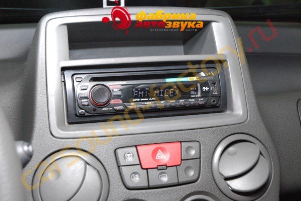 установка автомагнитолы SONY SONY CDX-GT33U Fiat Panda